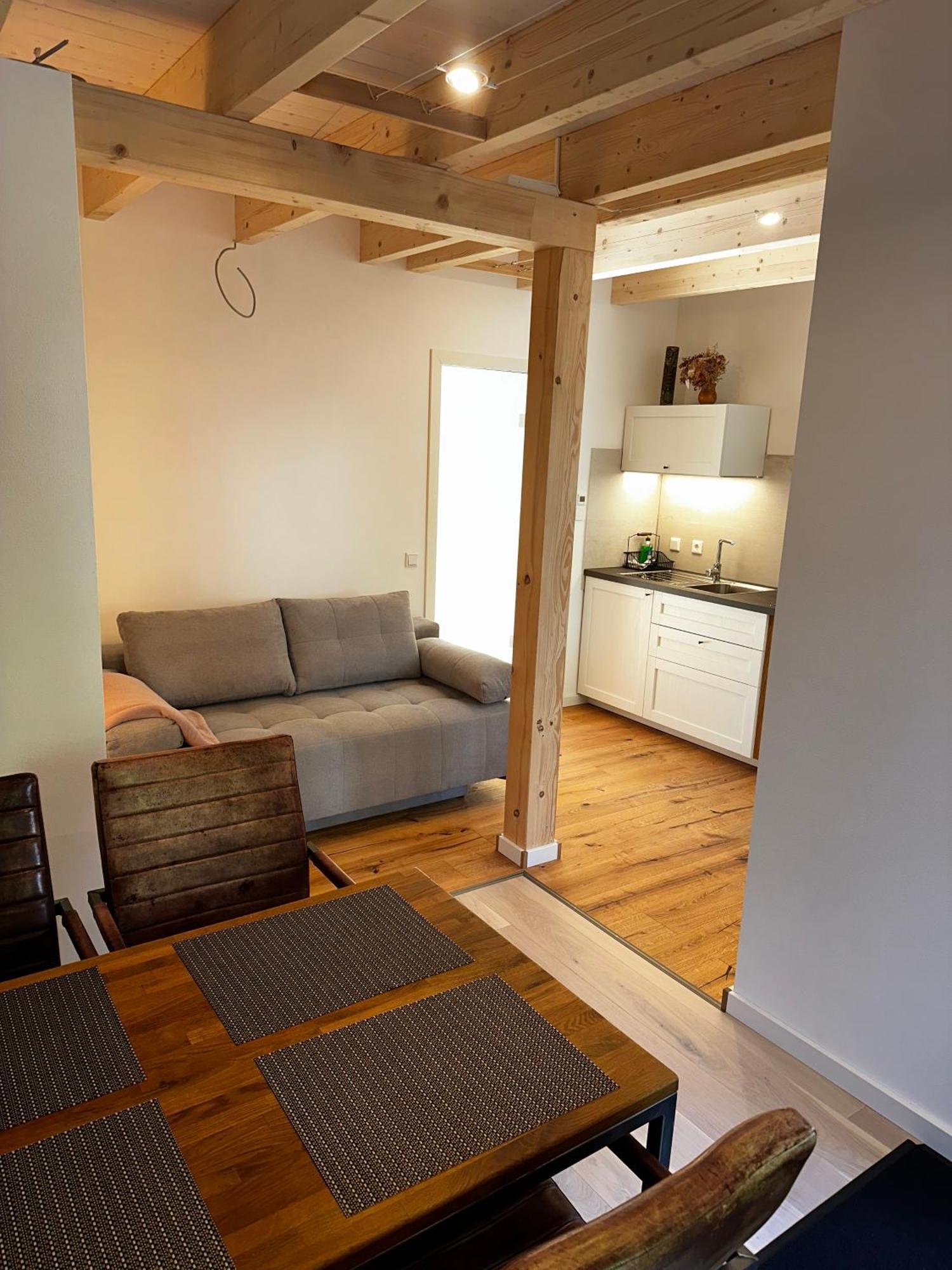 Ferienwohnung Stenja - Made Of Wood Dresda Esterno foto